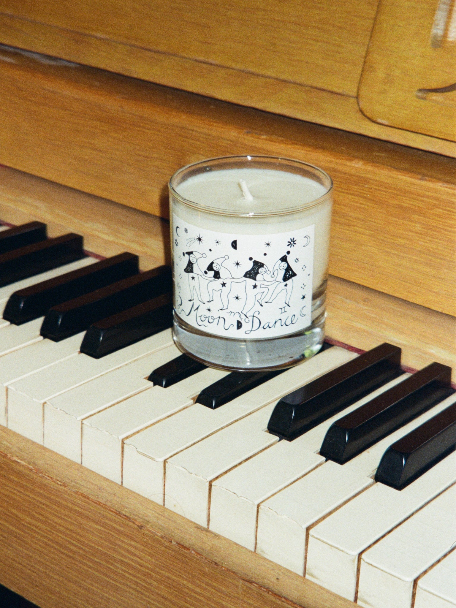 Moon Dance Candle - PREORDER – Official Hayley Williams Merchandise
